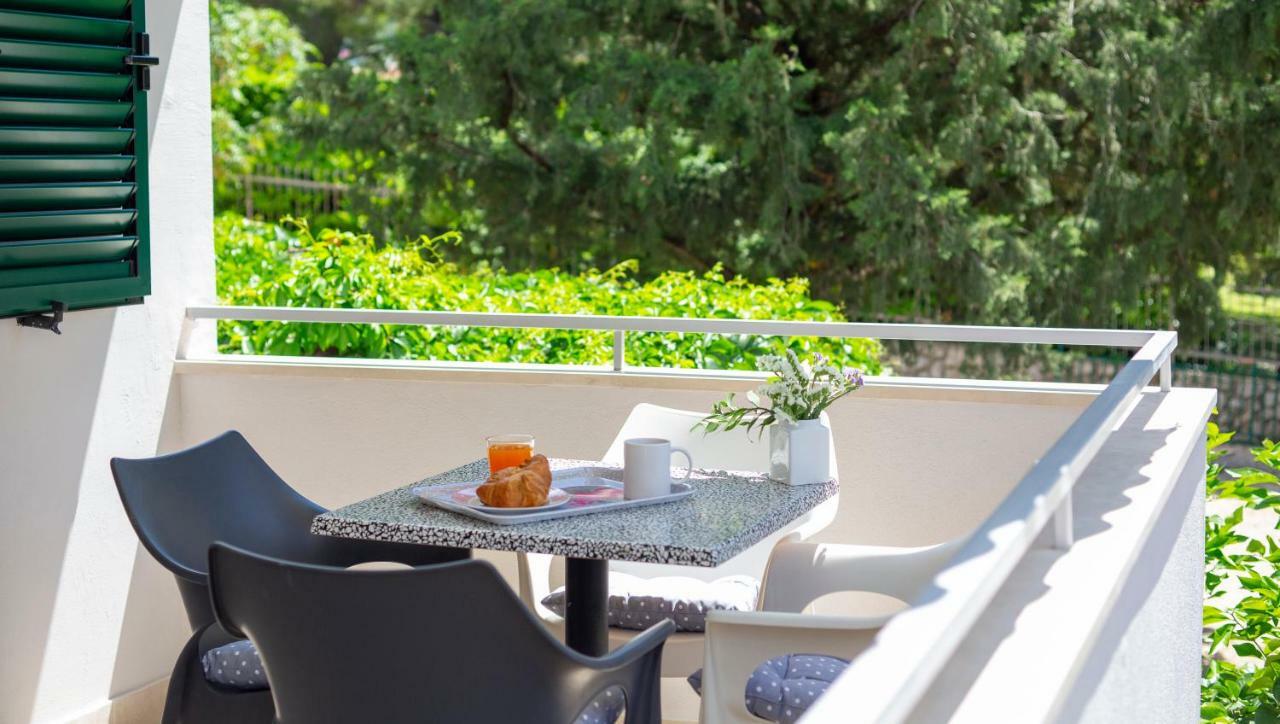 Pjero 3+2 Apartman *