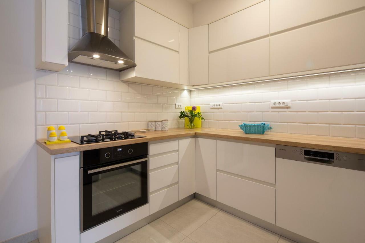 Pjero 3+2 Apartment *